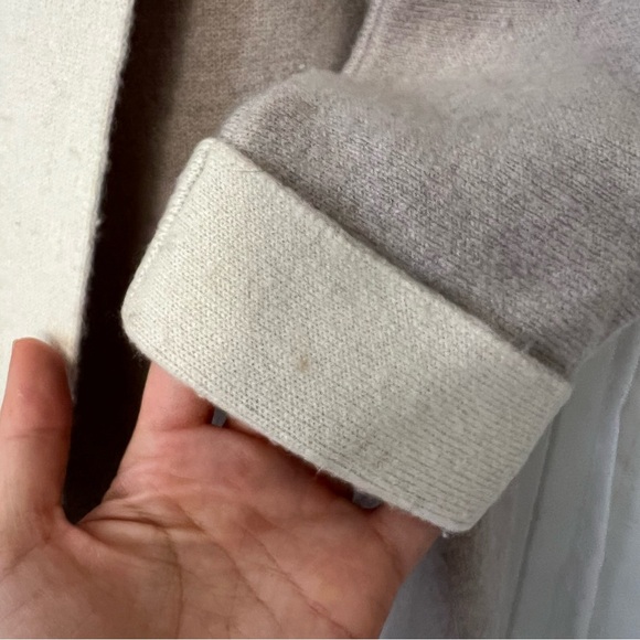 Tahari Double Knit Cashmere Knit Sweater Size Small - Picture 5 of 8